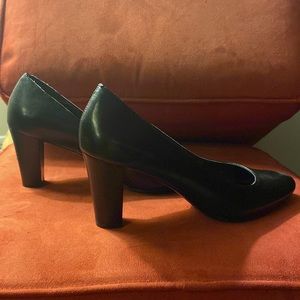 Etienne Aigner black heels. Great deal. 🙁